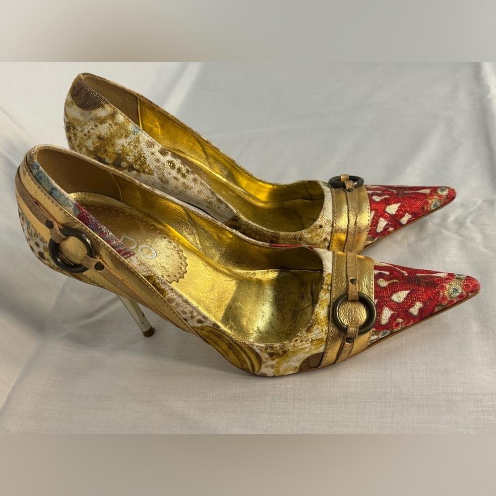 🔥90’s Vintage Multicolor Stiletto Gold Heels (size 37) (Size 6) - Picture 5 of 13